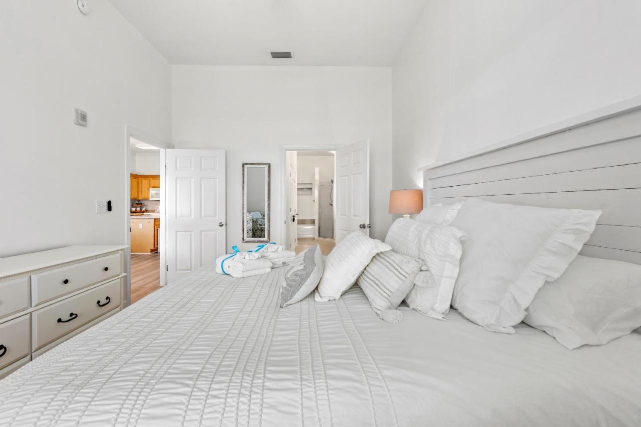 Remarkably Updated 3/2 In Seagrove Highlands - Gulf Views Sleeps 9! شاطئ سانتا روزا المظهر الخارجي الصورة